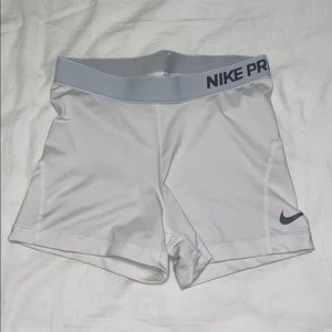 Nike Pro